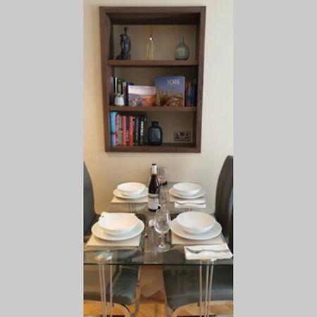Luxury One Bedroom Apartment Within The City Walls York Eksteriør bilde